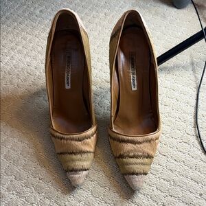 Manolo Blahnik Beige and Brown Heels